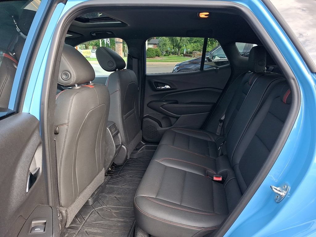 Certified 2024 Chevrolet Trax RS w/ Sunroof Package FWD image 10