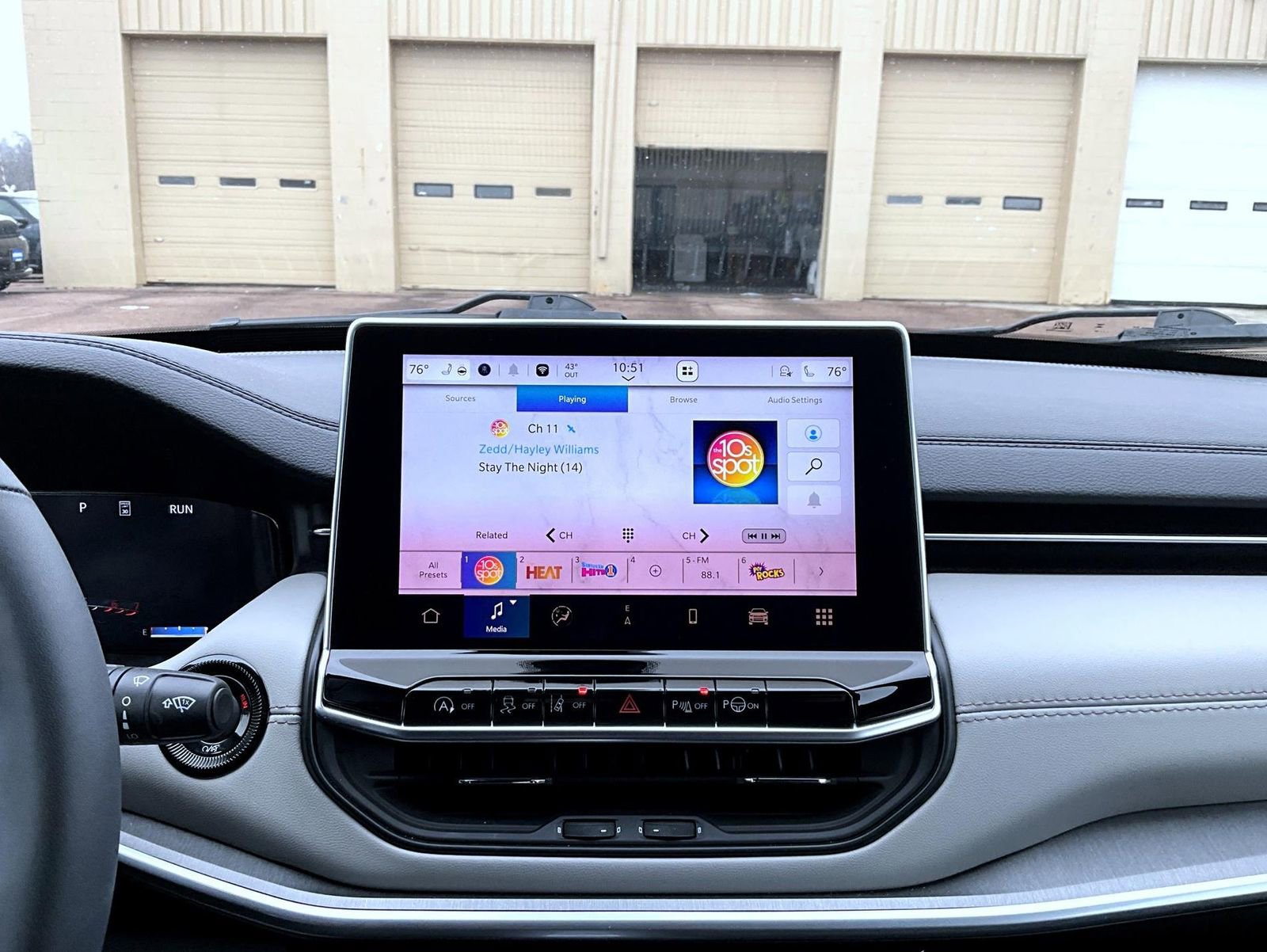 Used 2024 Jeep Compass Limited w/ Elite Group image 14