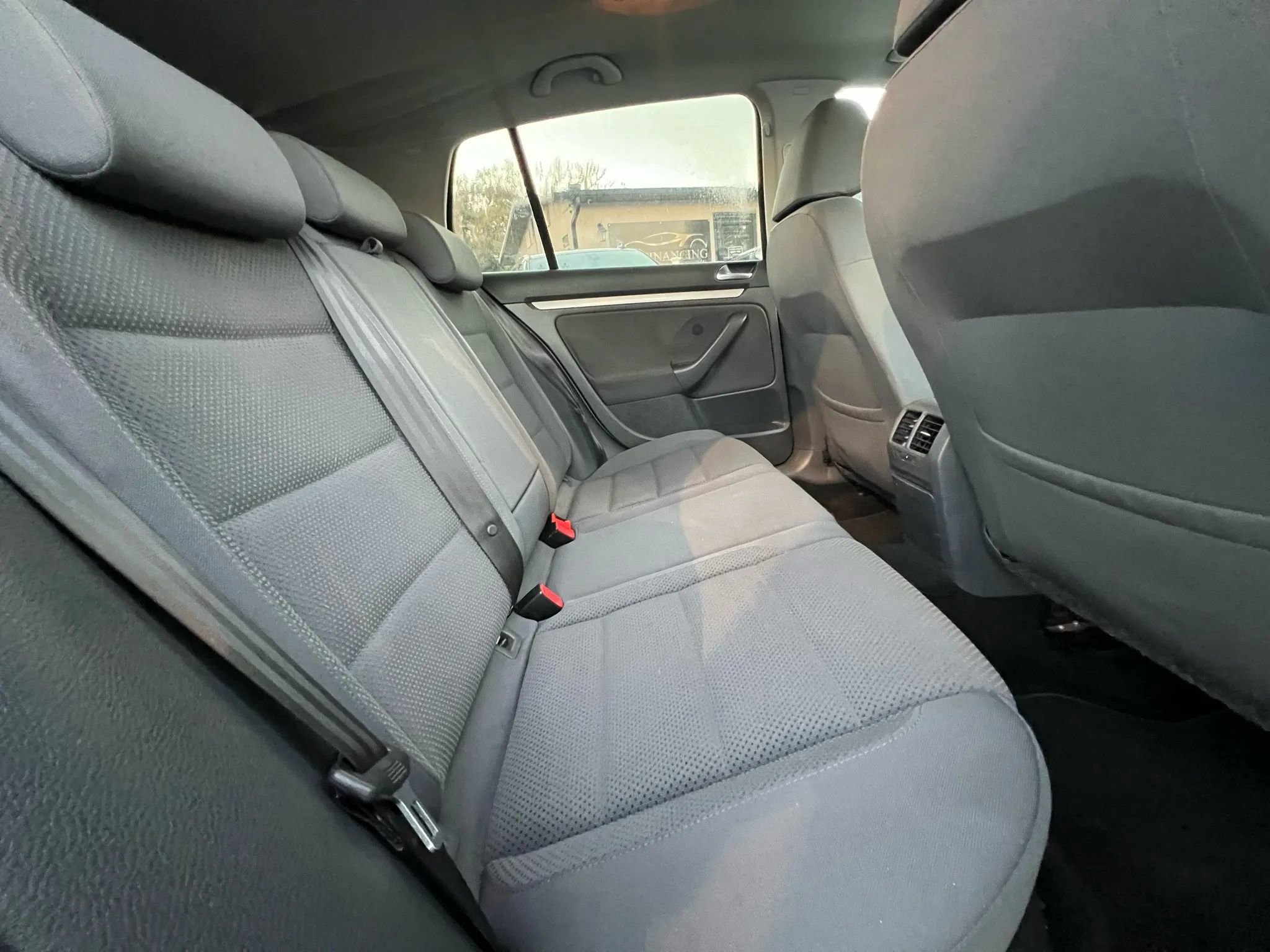 Used 2008 Volkswagen Rabbit 4-Door image 14