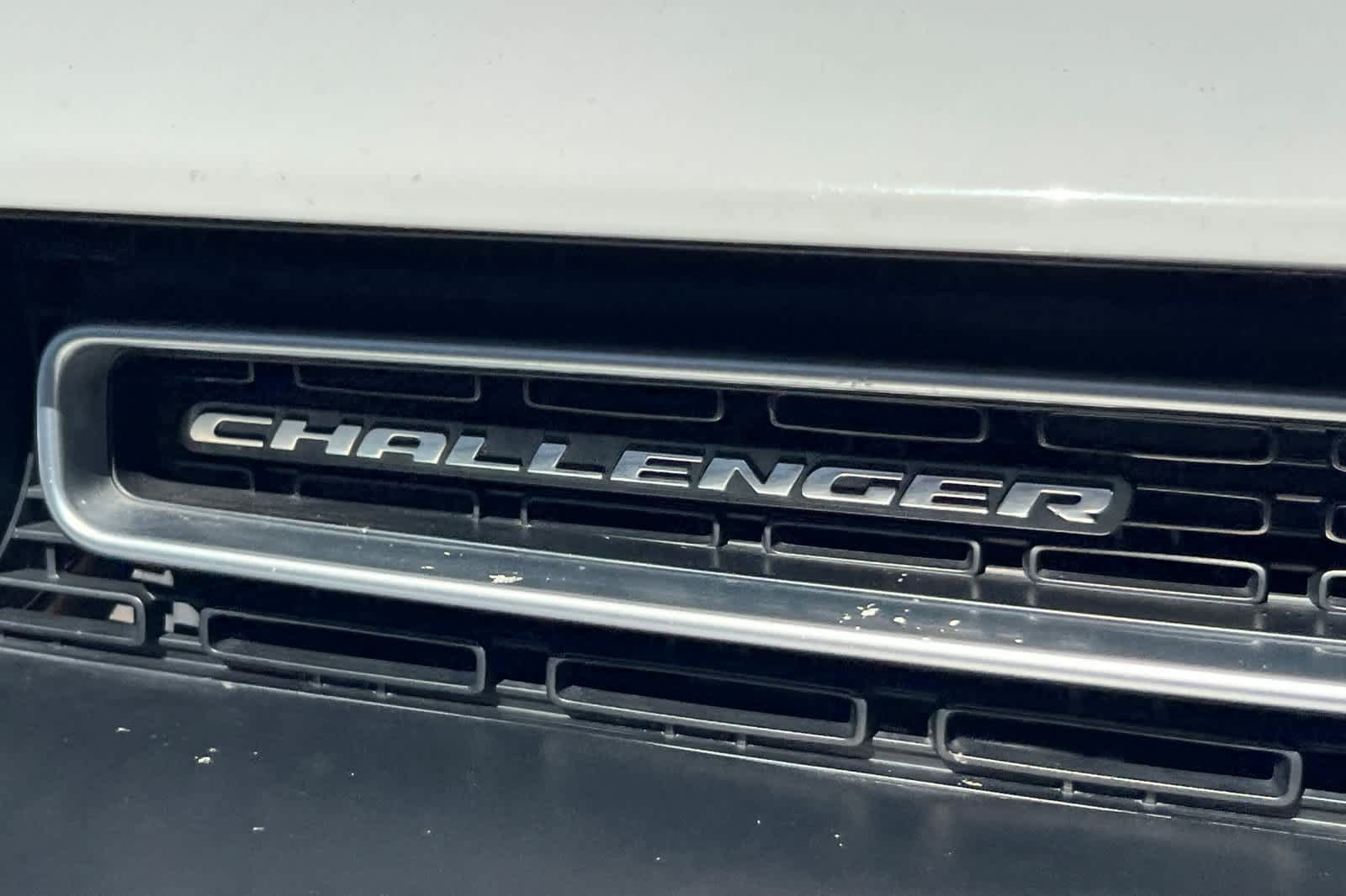 Used 2018 Dodge Challenger SXT RWD image 21