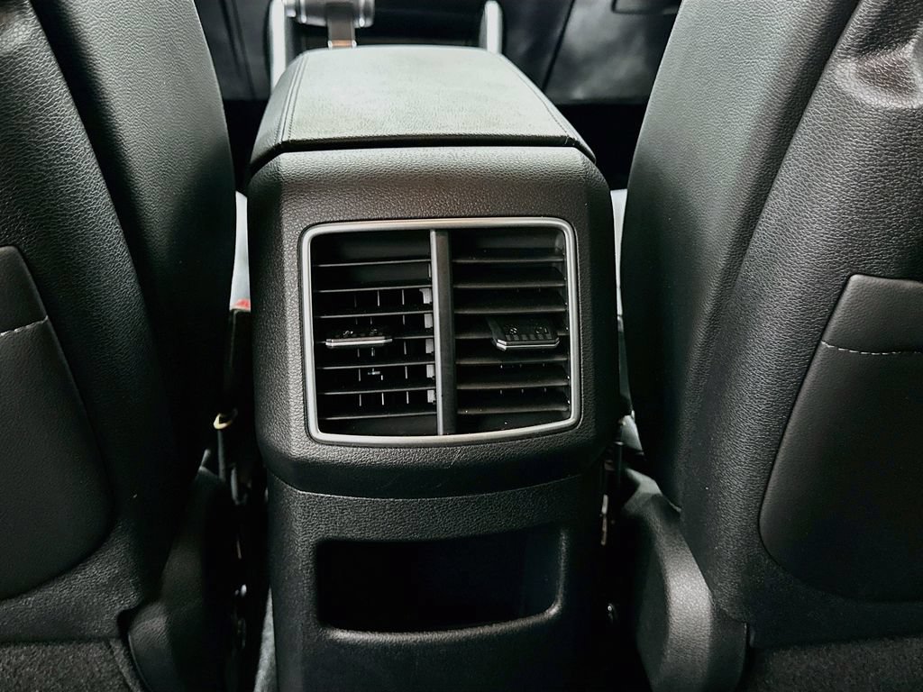 Used 2025 Kia Sportage EX FWD image 25