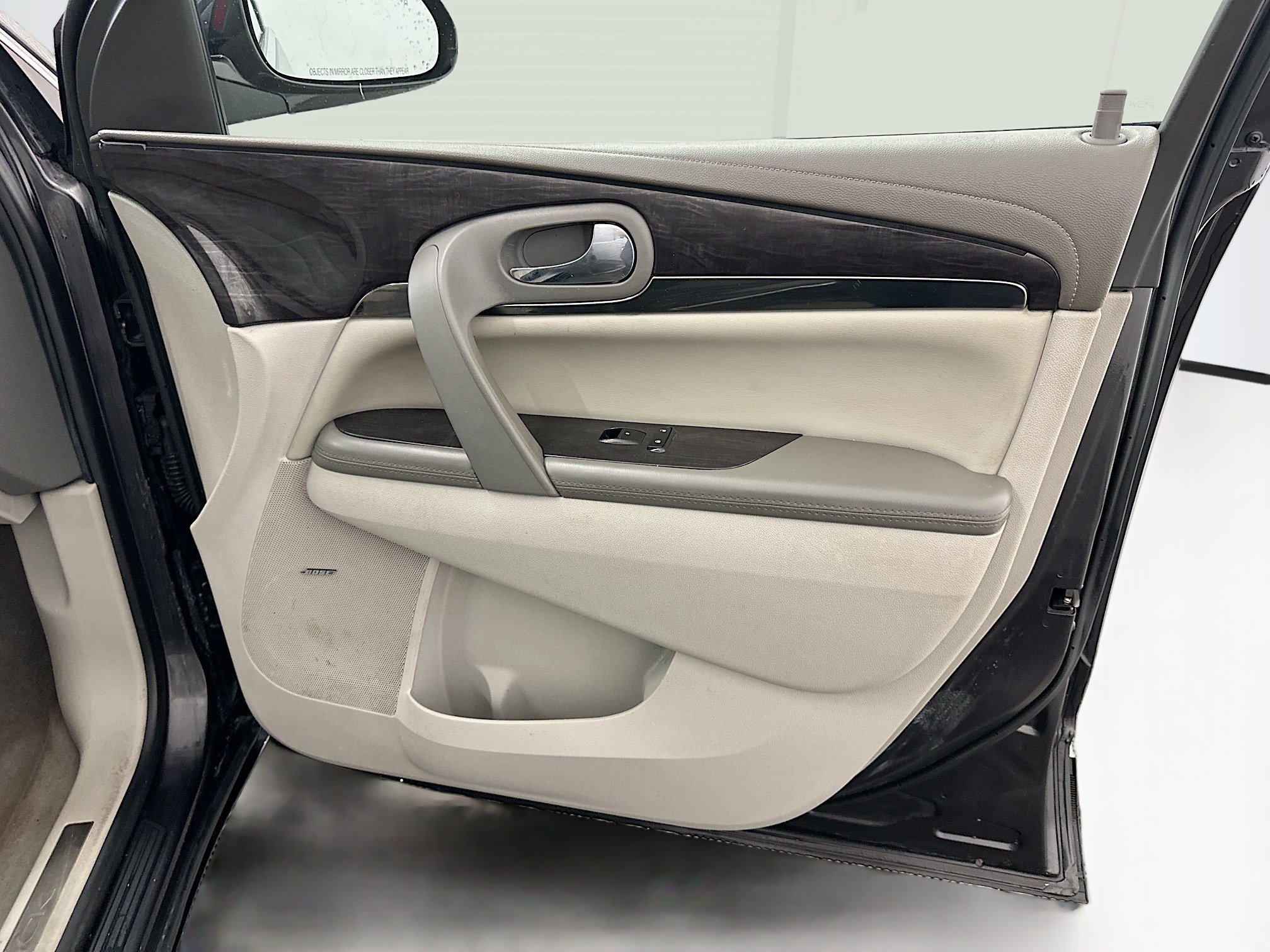 Used 2015 Buick Enclave Leather AWD/4WD image 35