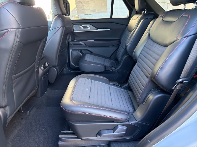 New 2027 Ford Explorer ST-Line w/ Premium Package AWD/4WD image 15