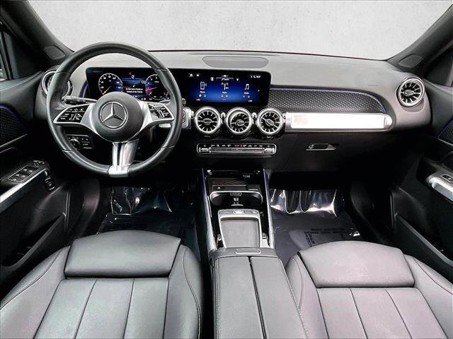 Used 2024 Mercedes-Benz GLB 250 4MATIC image 16