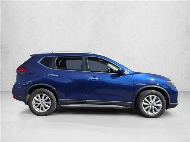 Used 2020 Nissan Rogue S w/ Special Edition Package FWD image 4