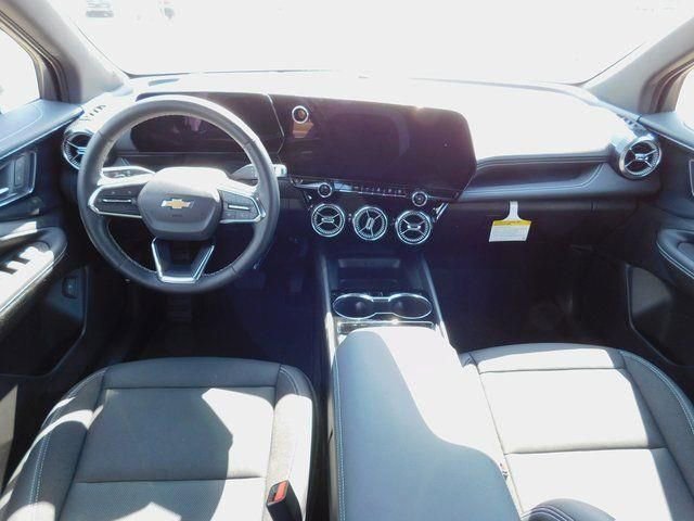 New 2025 Chevrolet Blazer EV LT image 19