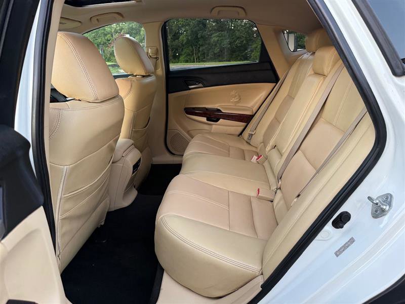 Used 2011 Honda Crosstour EX image 21