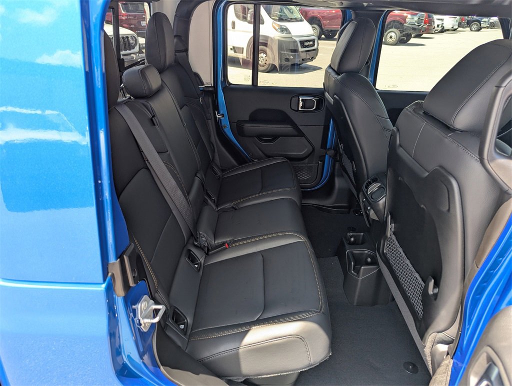 New 2025 Jeep Gladiator Sport image 33