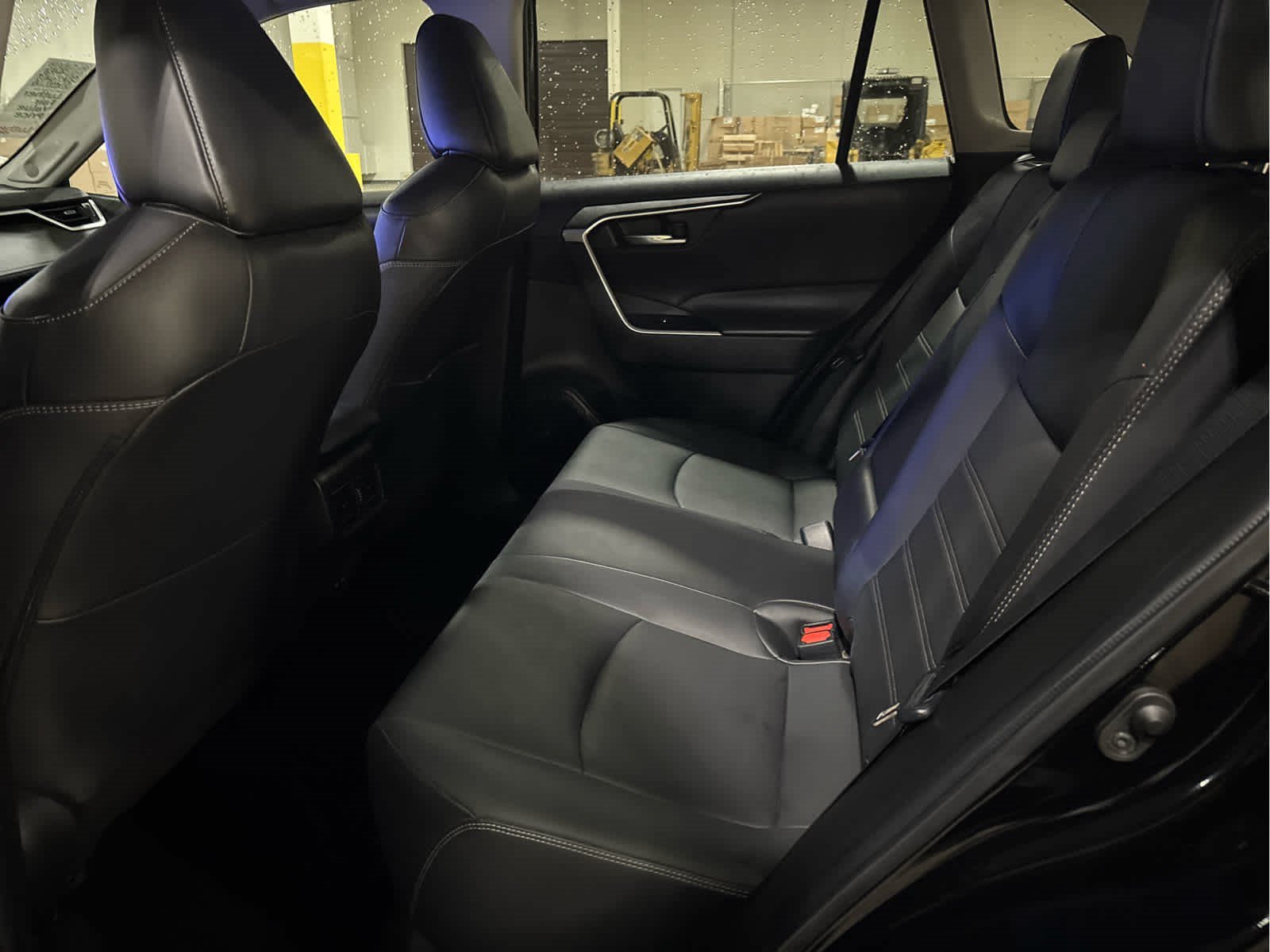 Used 2023 Toyota RAV4 XLE Premium AWD/4WD image 6