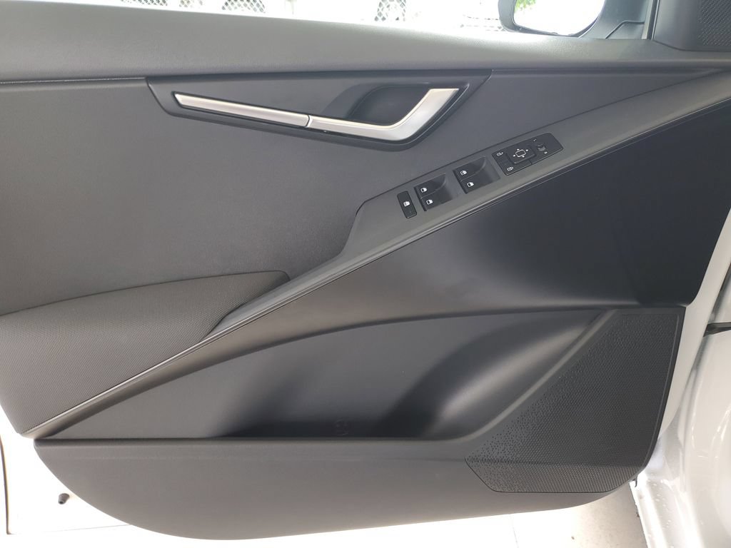 Used 2026 Kia Niro LX FWD image 20
