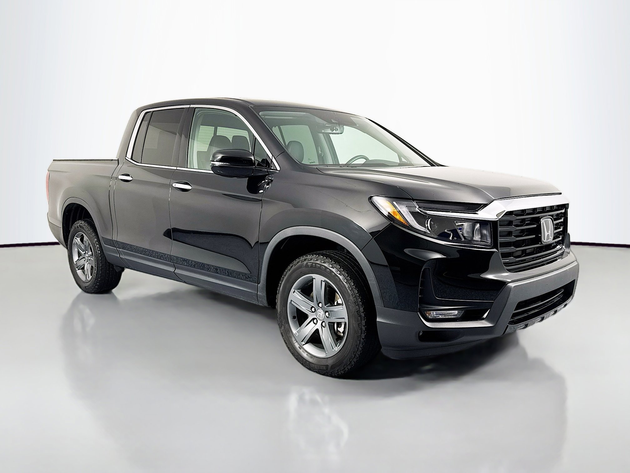 Certified 2023 Honda Ridgeline RTL-E image 3