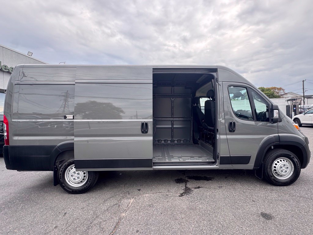Used 2026 RAM ProMaster 3500 w/ Safety Group FWD image 10