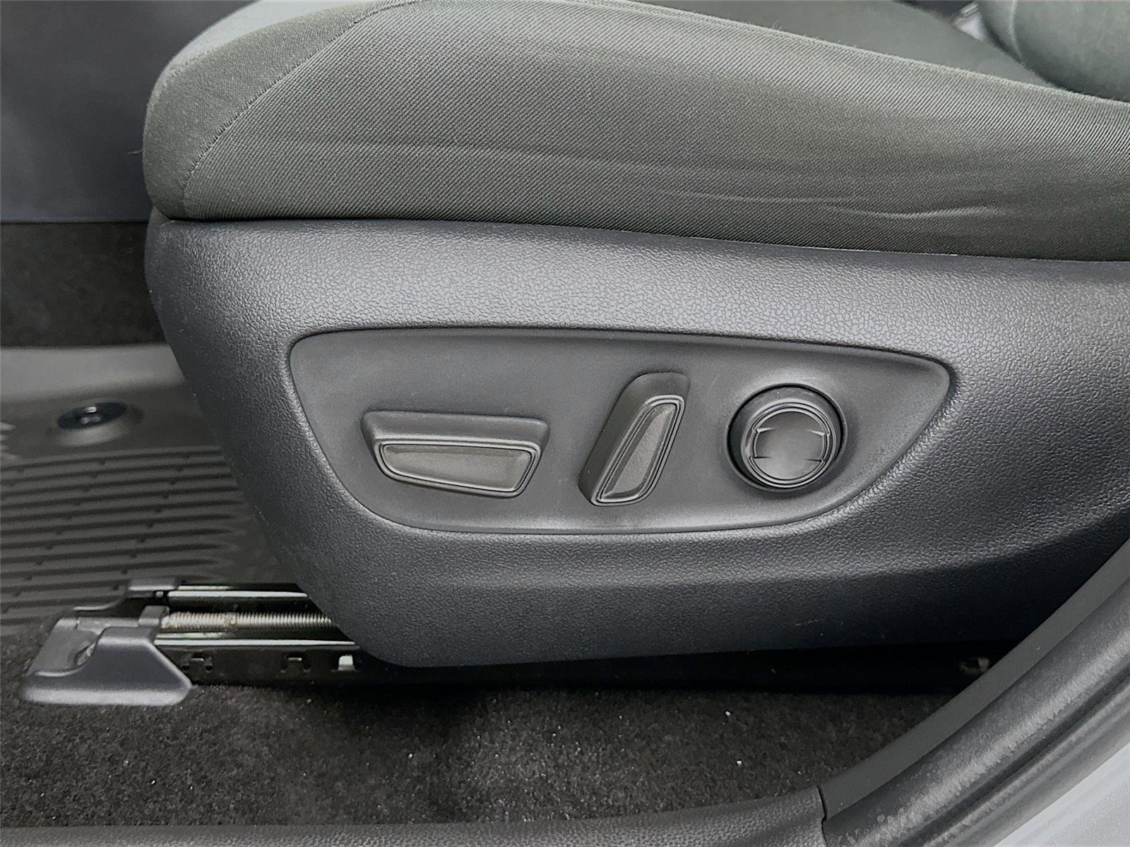 Certified 2025 Toyota RAV4 XLE image 19