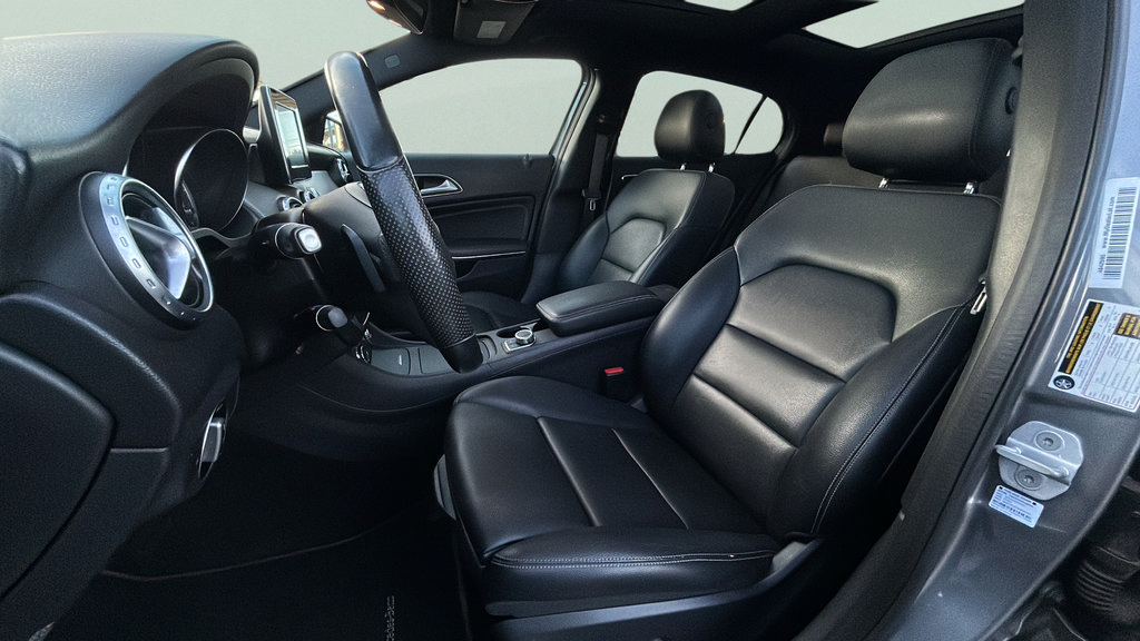 Used 2016 Mercedes-Benz GLA 250 image 14
