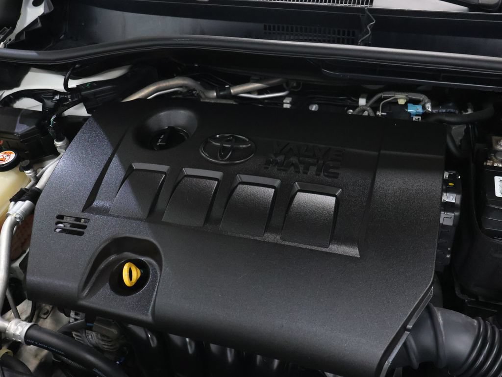 Used 2019 Toyota C-HR XLE FWD image 26