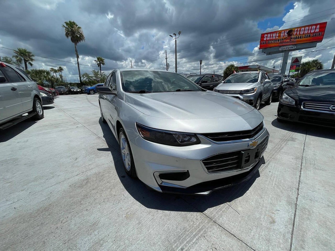 Used 2018 Chevrolet Malibu LS FWD image 2