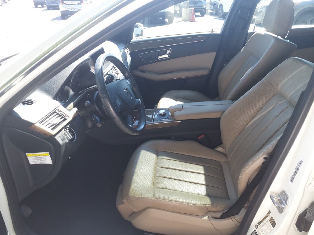 Used 2011 Mercedes-Benz E 550 Sedan image 17