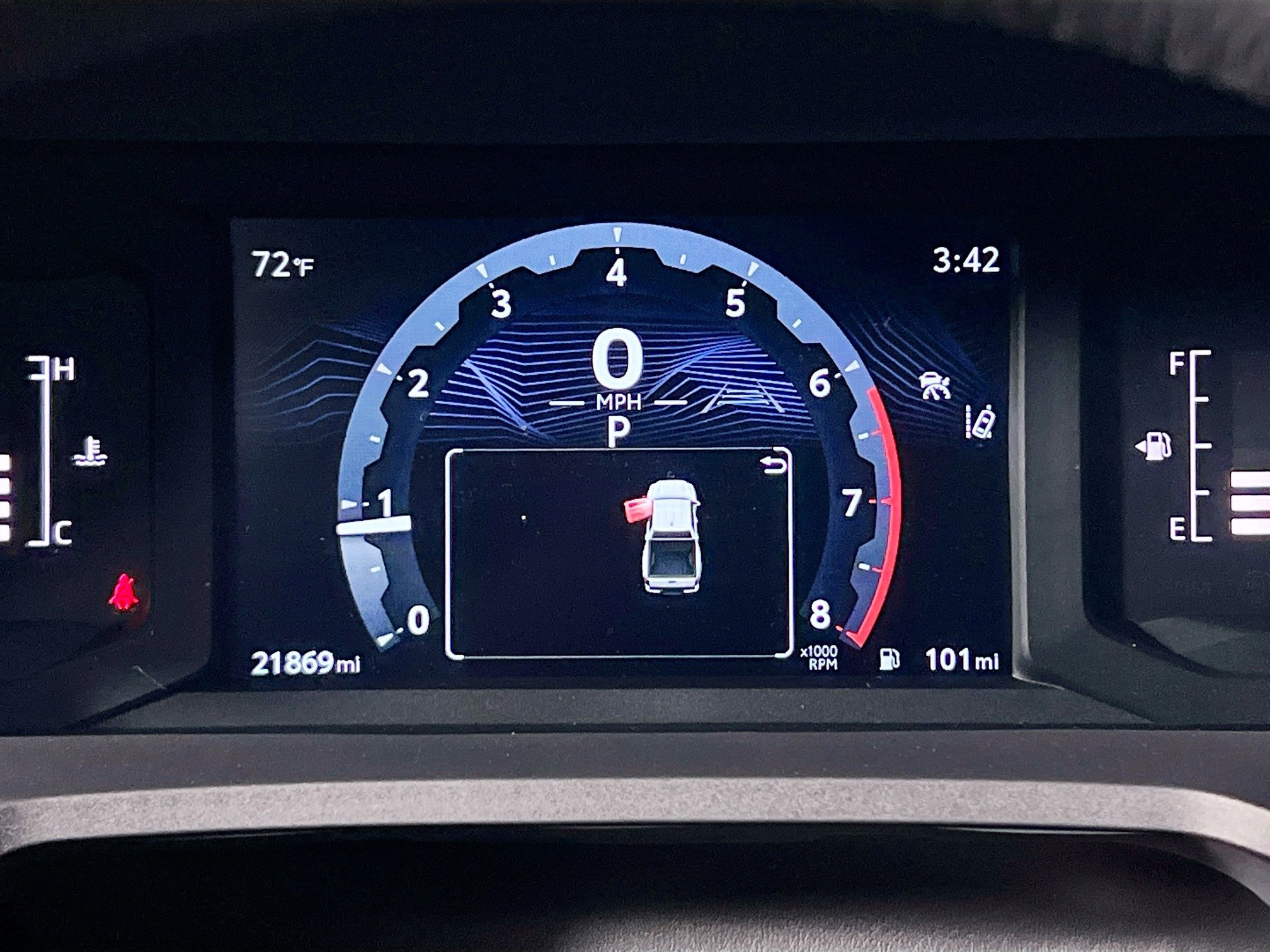 Used 2024 Toyota Tacoma SR5 w/ SR5 Upgrade Package image 23