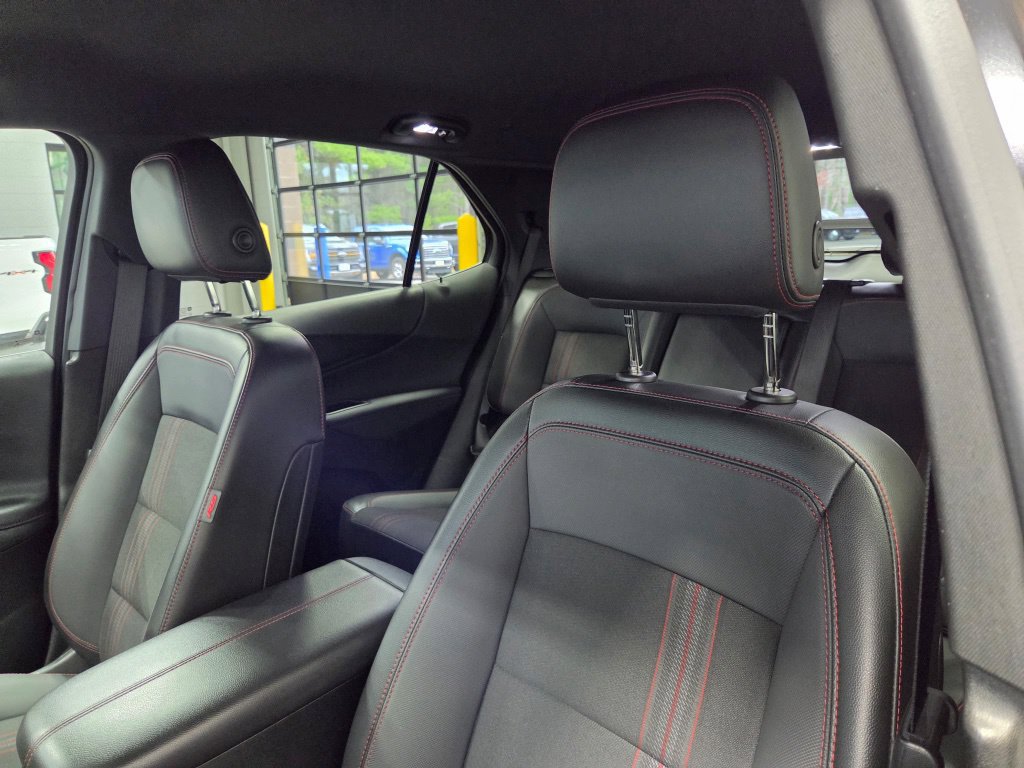 Used 2022 Chevrolet Equinox RS AWD/4WD image 29