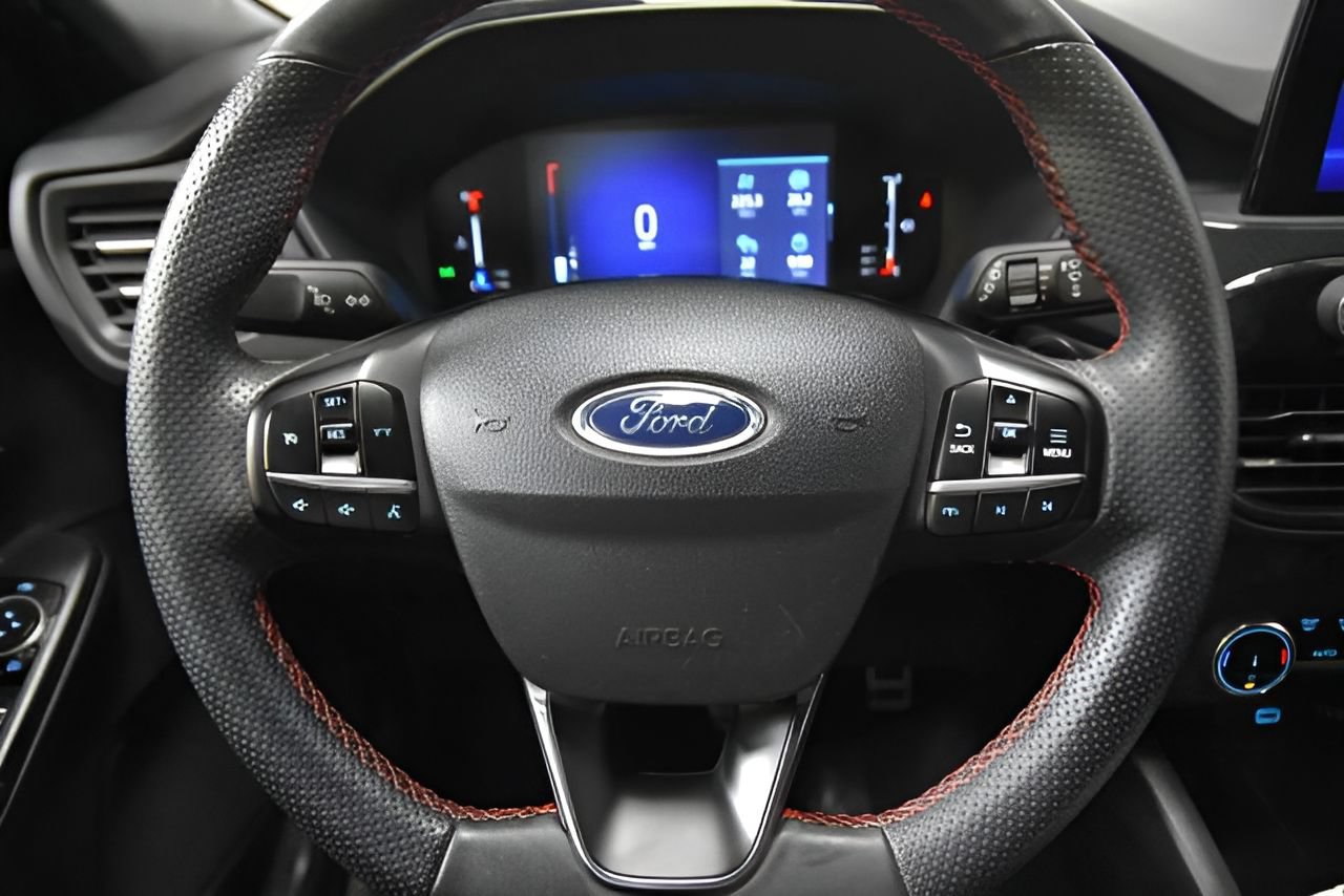 Used 2023 Ford Escape ST-Line FWD image 18