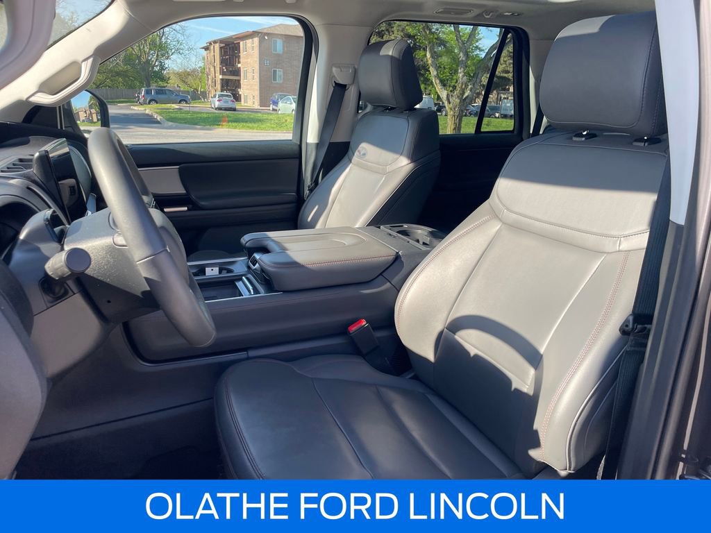Used 2025 Ford Expedition Max Active image 11