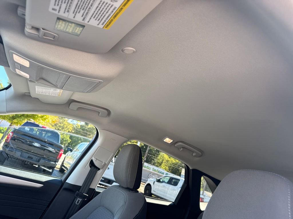 Used 2022 Ford Escape SE w/ Convenience Package image 29