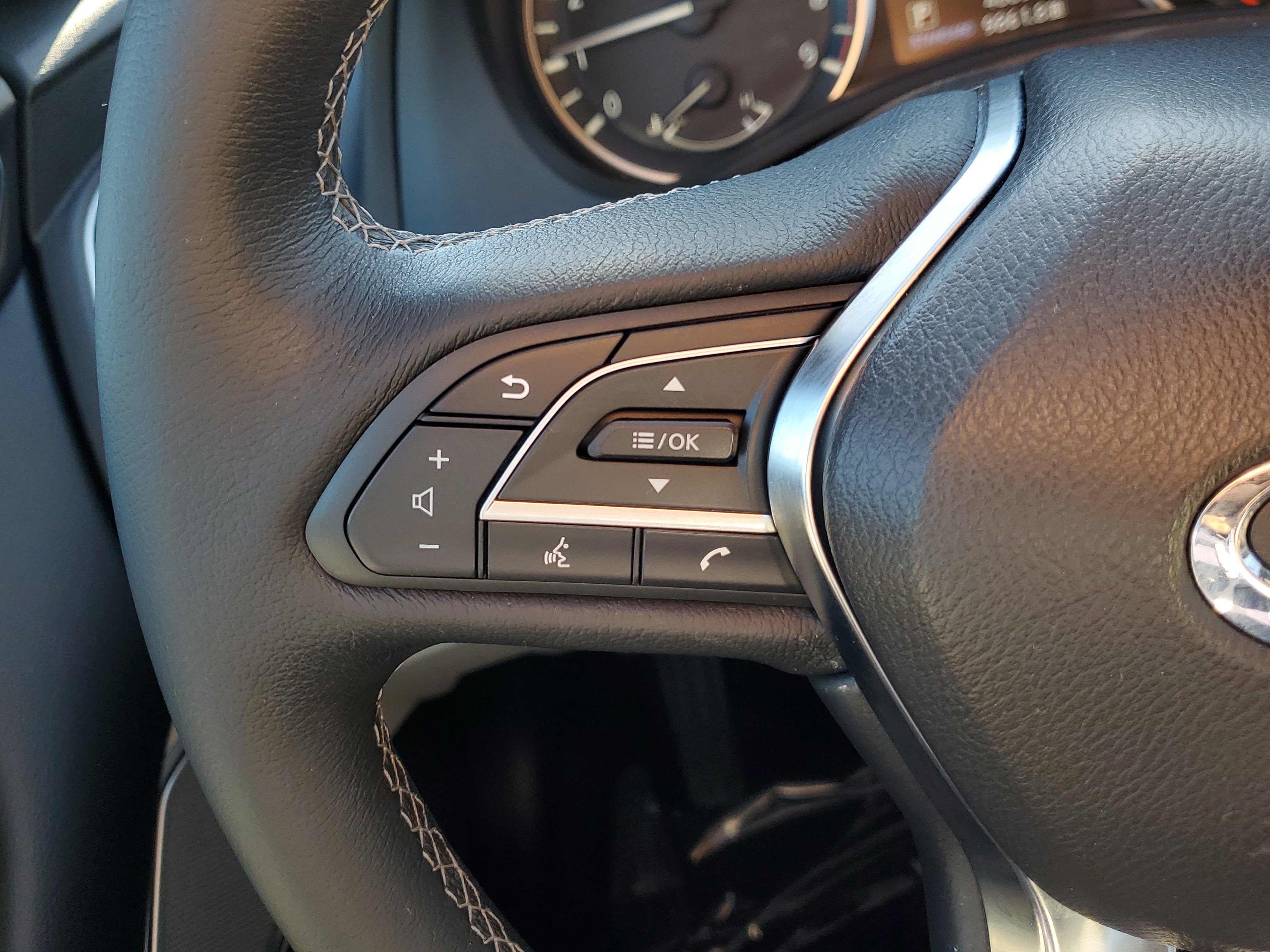 Used 2022 INFINITI Q50 Sensory image 24