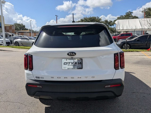 Used 2021 Kia Sorento LX FWD image 8