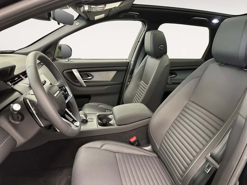New 2026 Land Rover Discovery Sport Landmark AWD/4WD image 9