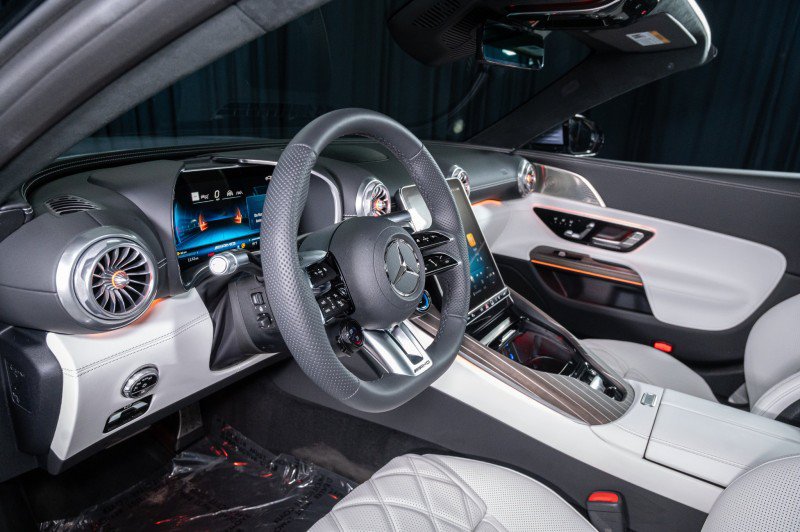 New 2026 Mercedes-Benz SL 63 AMG 4MATIC image 19