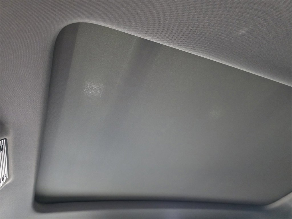 New 2026 Volkswagen Atlas Cross Sport SE image 18