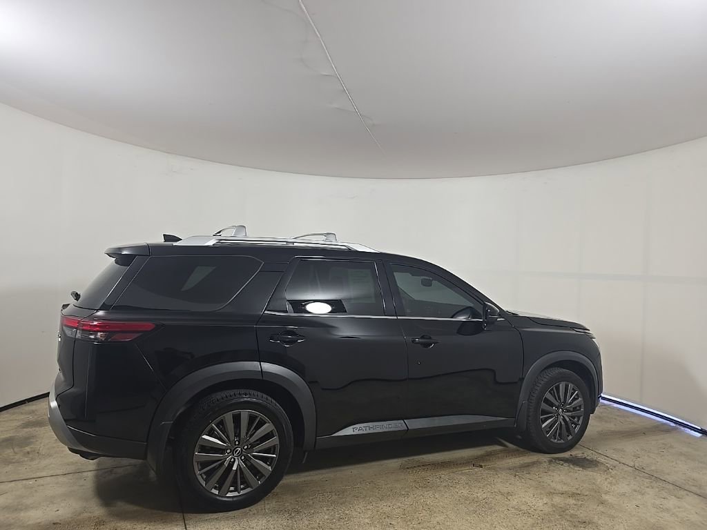 Used 2022 Nissan Pathfinder SL w/ SL Premium Package image 6