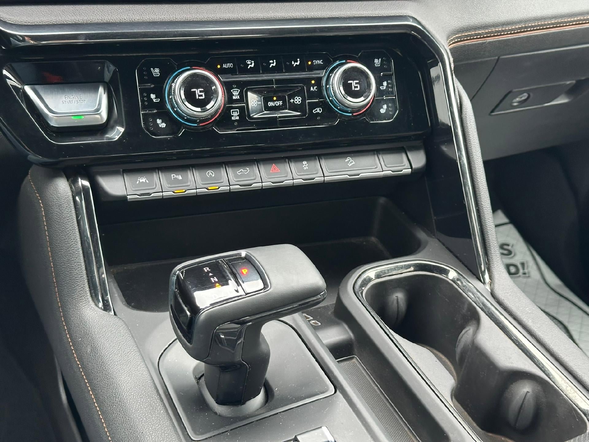 Certified 2023 GMC Sierra 1500 AT4 w/ AT4 Premium Package AWD/4WD image 27