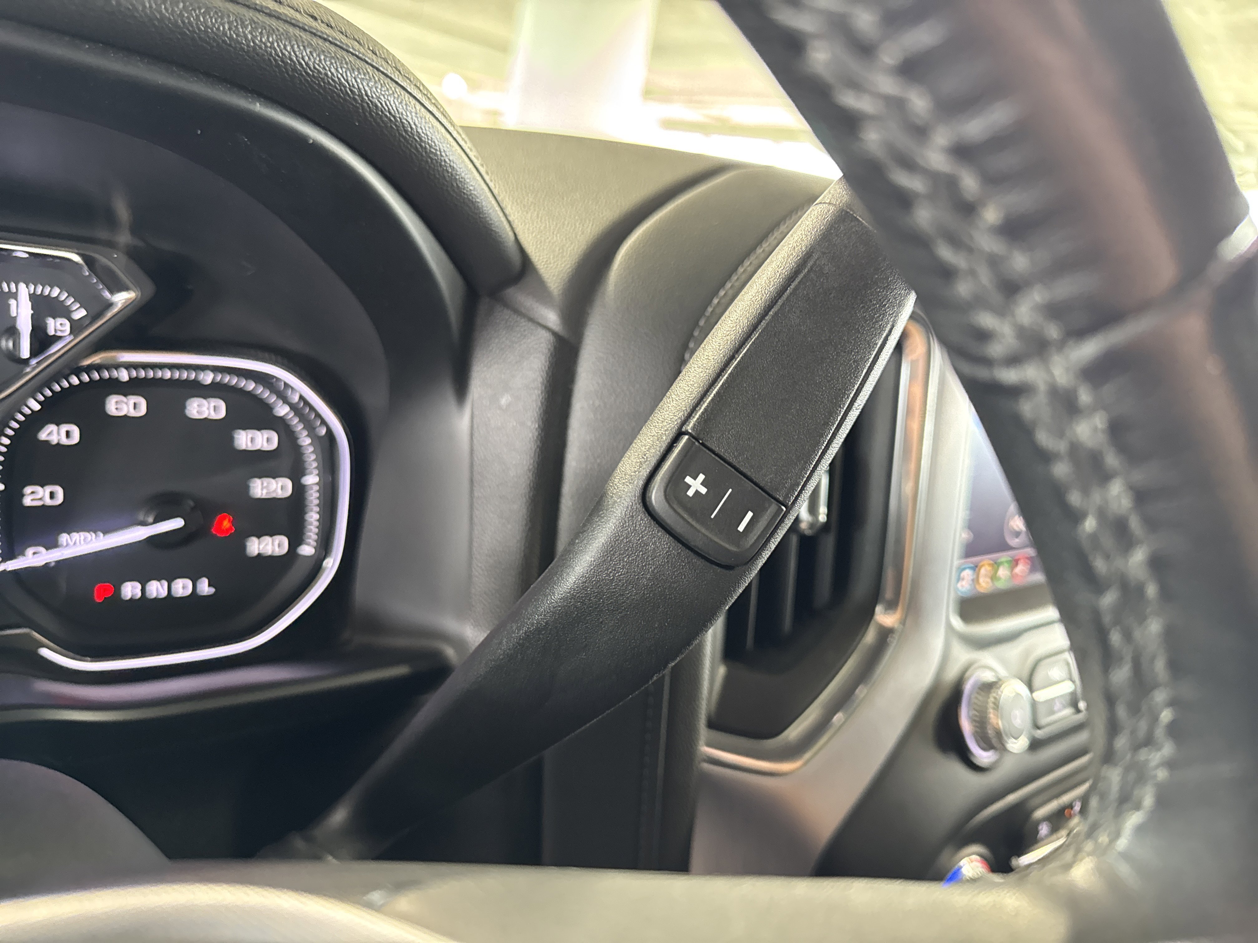Used 2019 GMC Sierra 1500 SLT w/ SLT Premium Plus Package AWD/4WD image 25