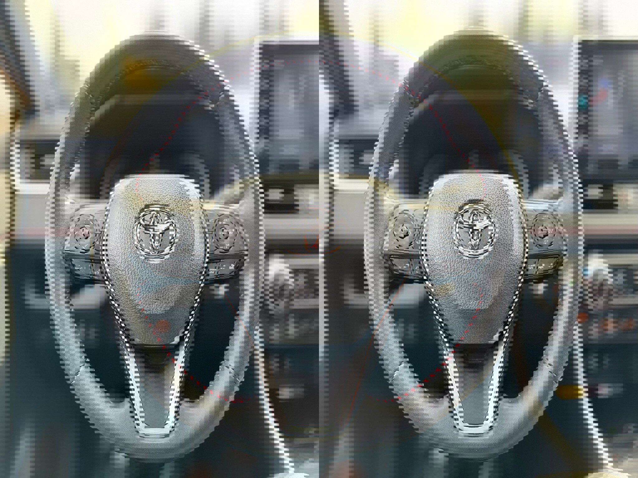 Used 2022 Toyota RAV4 XSE w/ Weather Package image 28