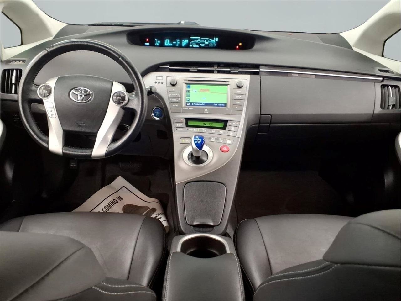 Used 2015 Toyota Prius Four FWD image 17