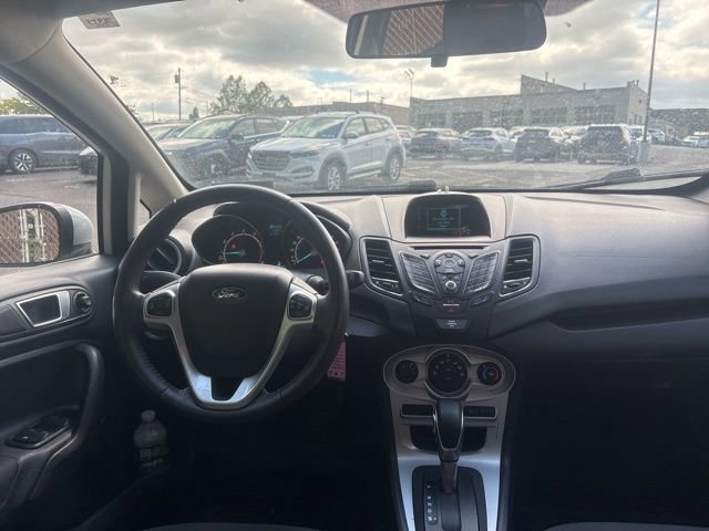 Used 2016 Ford Fiesta SE FWD image 9