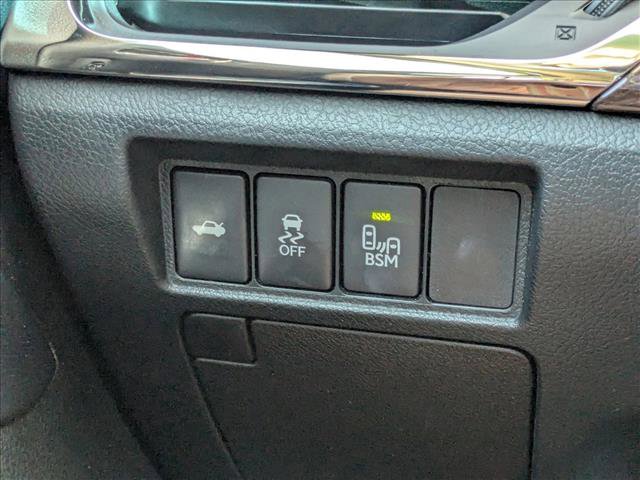 Used 2015 Toyota Avalon XLE Touring FWD image 11