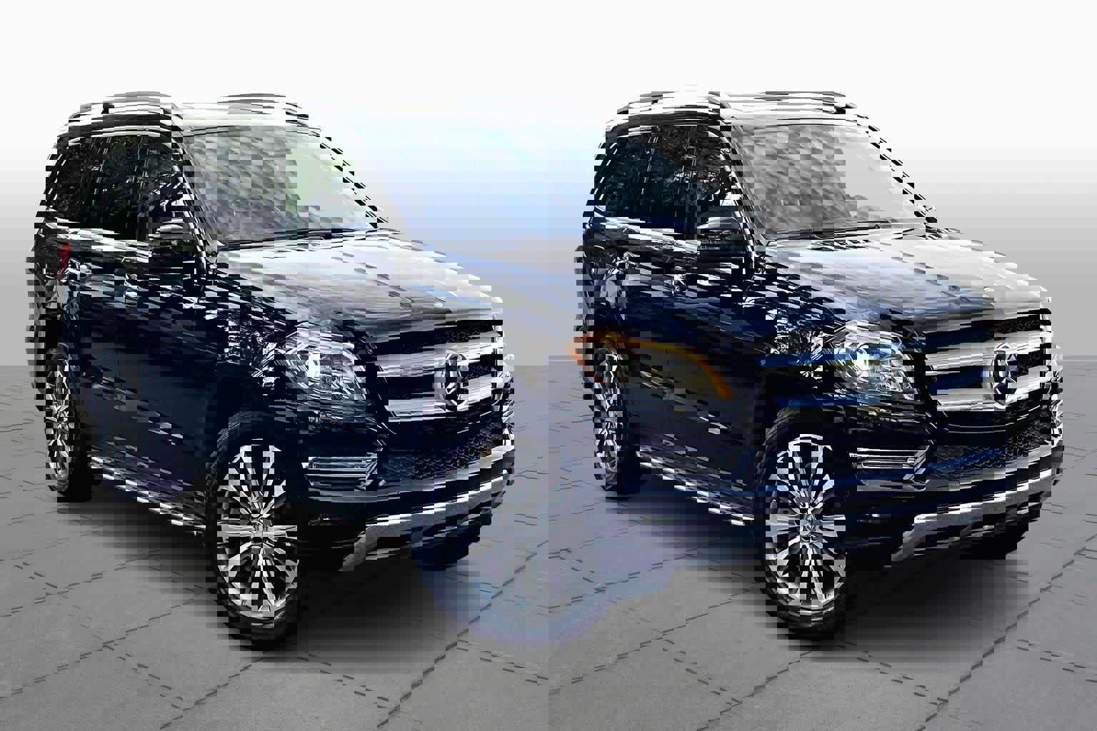 Used 2014 Mercedes-Benz GL 350 BlueTEC 4MATIC image 3