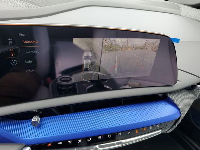 New 2025 Cadillac Optiq Luxury 1 w/ LPO, ONYX Package image 16