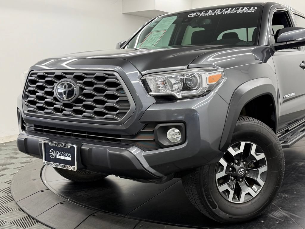 Certified 2021 Toyota Tacoma TRD Off-Road w/ Technology Package AWD/4WD image 4