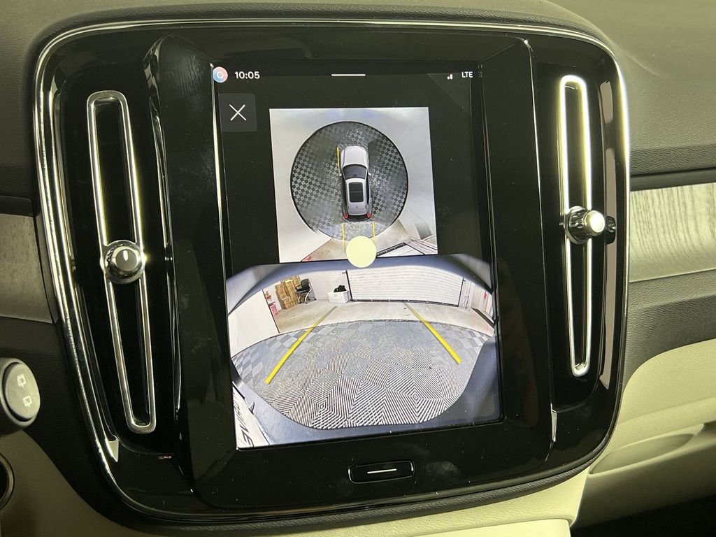 New 2026 Volvo XC40 B5 Plus w/ Protection Package Premier image 20