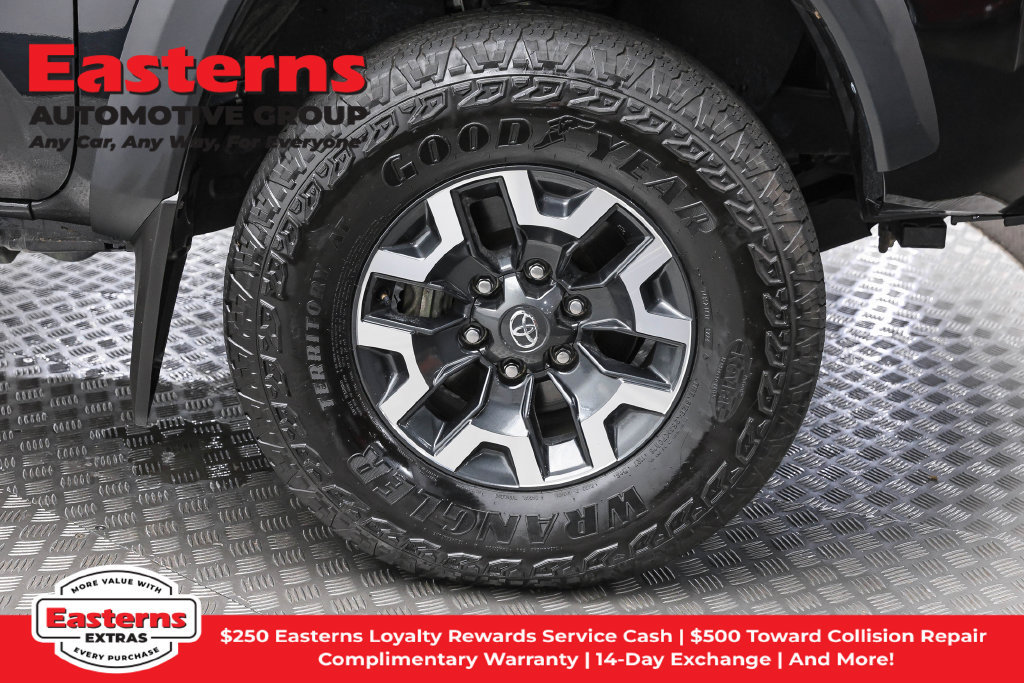 Used 2021 Toyota Tacoma TRD Off-Road AWD/4WD image 34