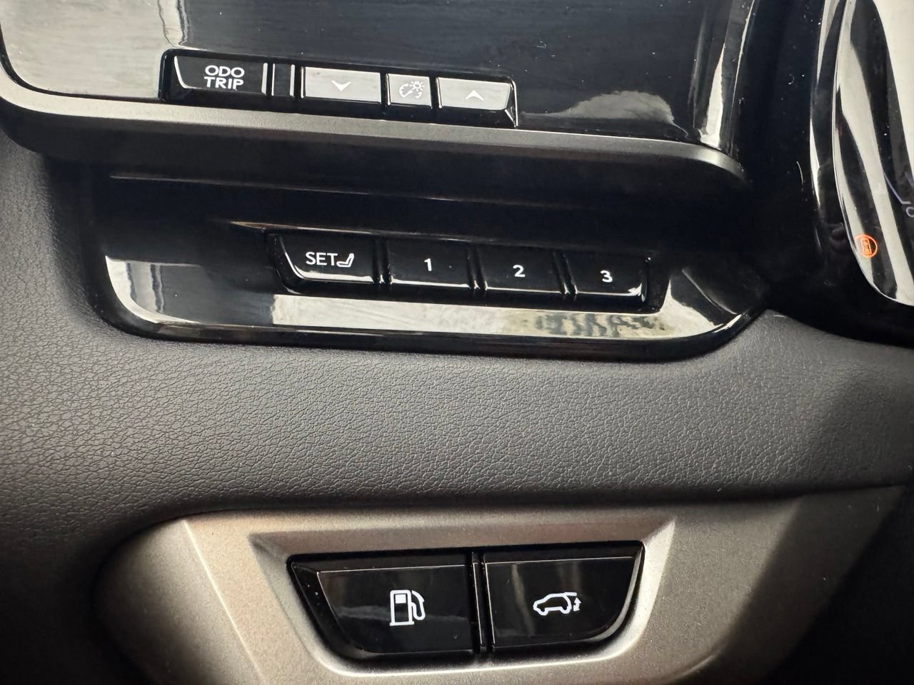 Used 2023 Lexus RX 350 Premium Plus w/ Accessory Package AWD/4WD image 36