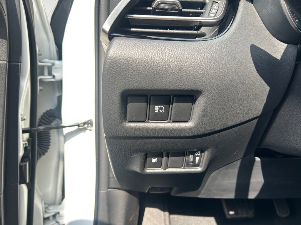 Used 2022 Toyota C-HR Nightshade image 19