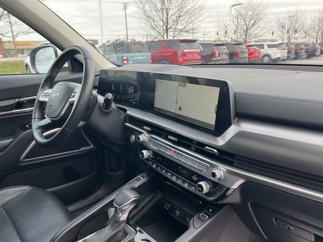 Certified 2025 Kia Telluride S image 40