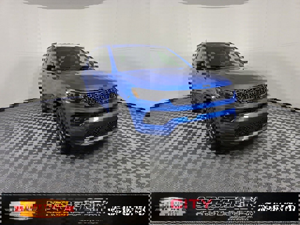 New 2026 Jeep Compass Latitude image 1