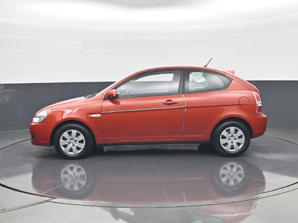 Used 2010 Hyundai Accent GS FWD image 9