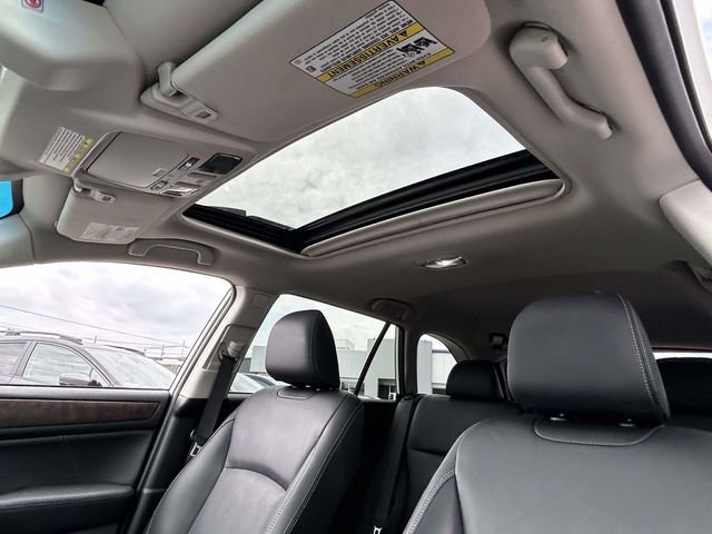 Used 2018 Subaru Outback 2.5i Limited AWD/4WD image 15