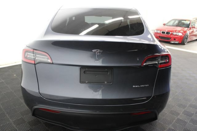Used 2021 Tesla Model Y Long Range AWD/4WD image 8